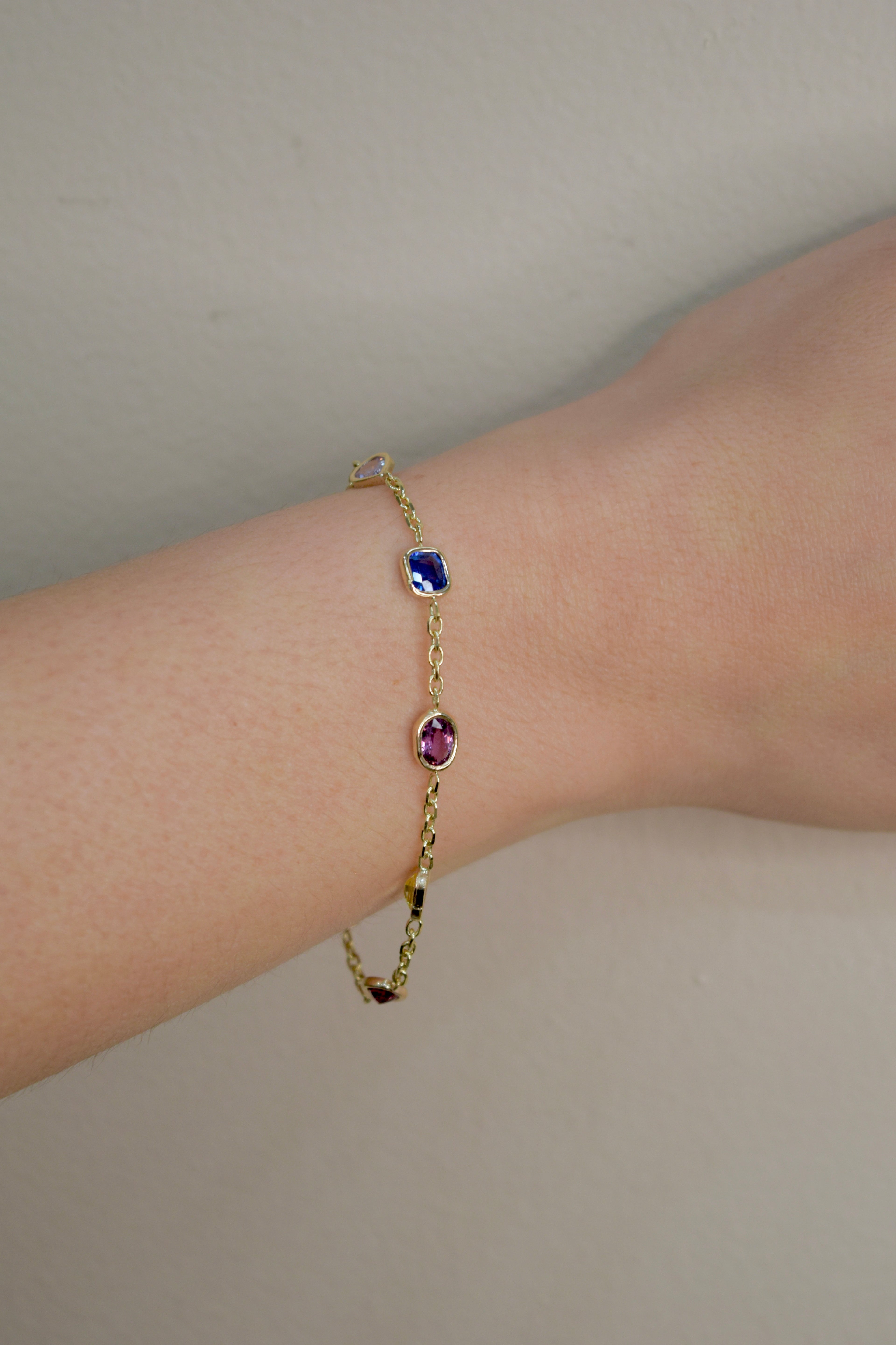 Mix color sapphire bracelet