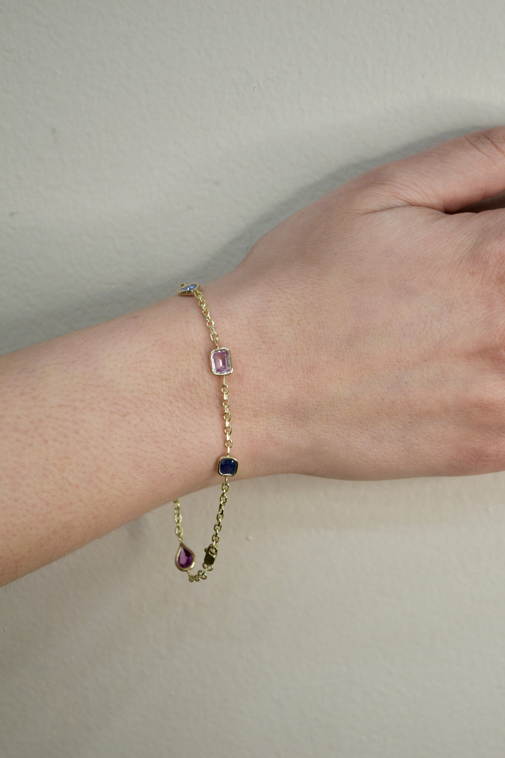 Mix color sapphire bracelet
