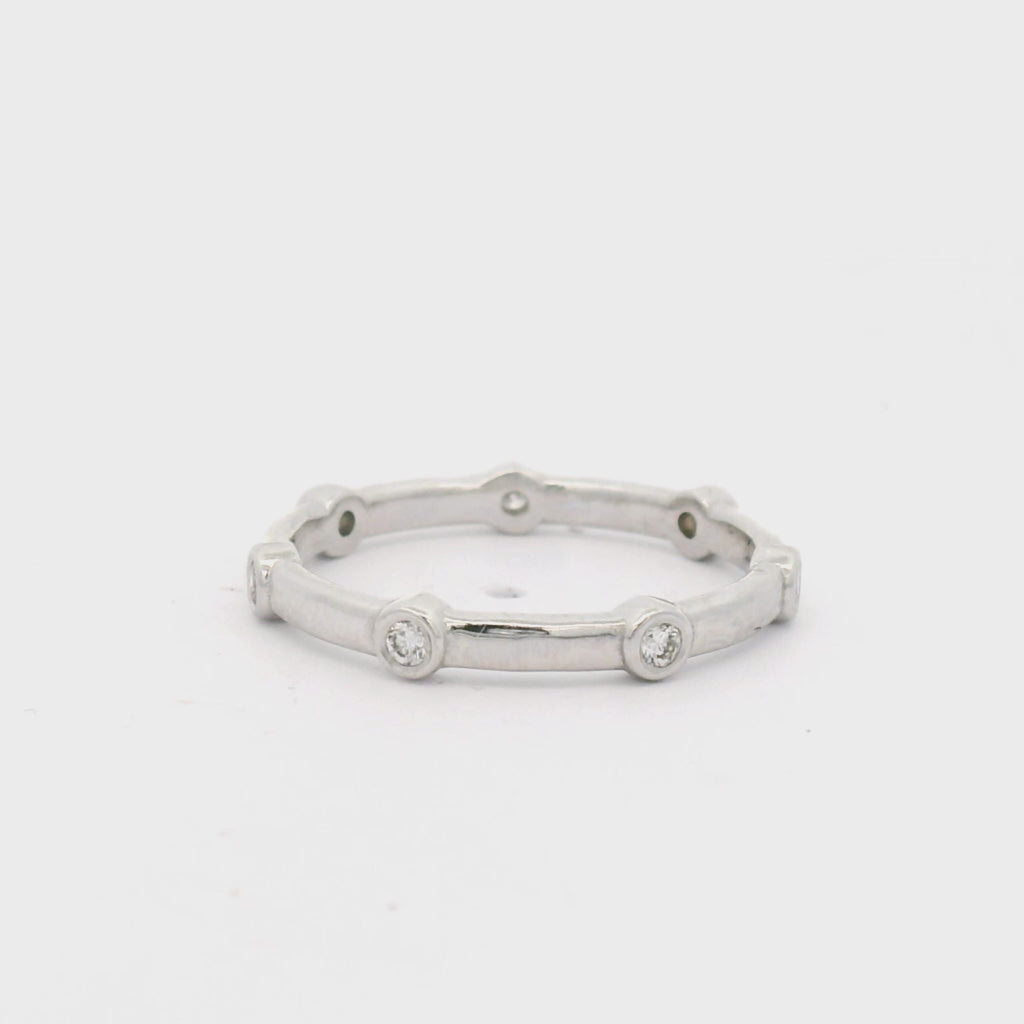 Stepping stone White Gold Diamond Ring